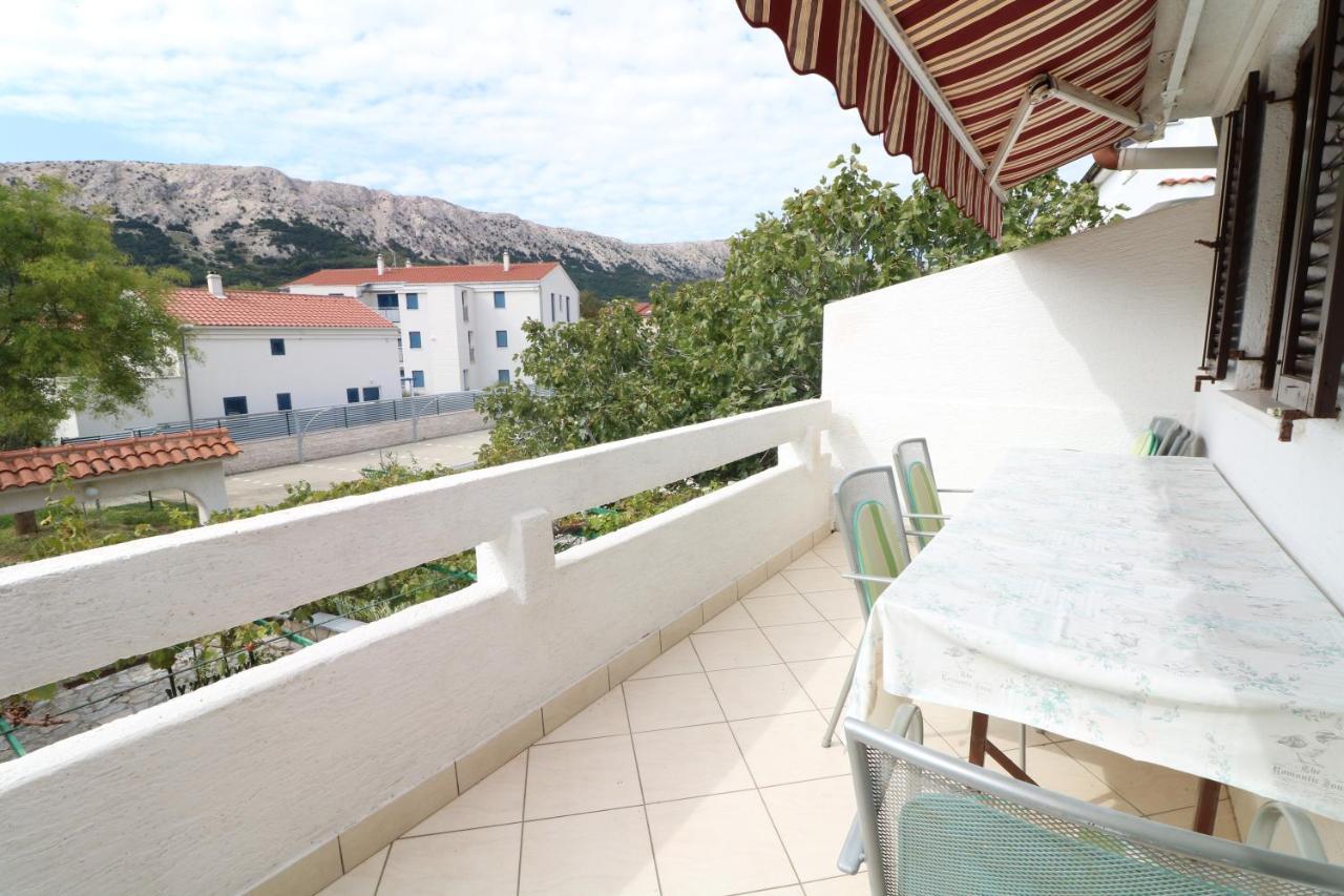 Apartment Tomasic With Terrace Baška Zewnętrze zdjęcie